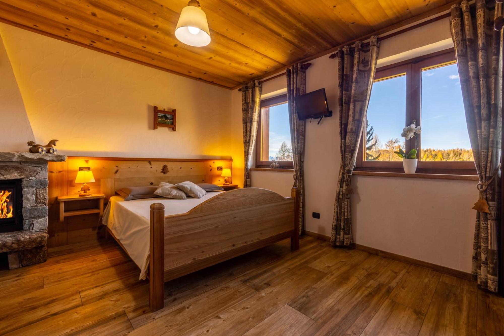 Le Coin Des Melezes - Nature & Trek - Camere In Baita Di Montagna Брюссон Екстер'єр фото